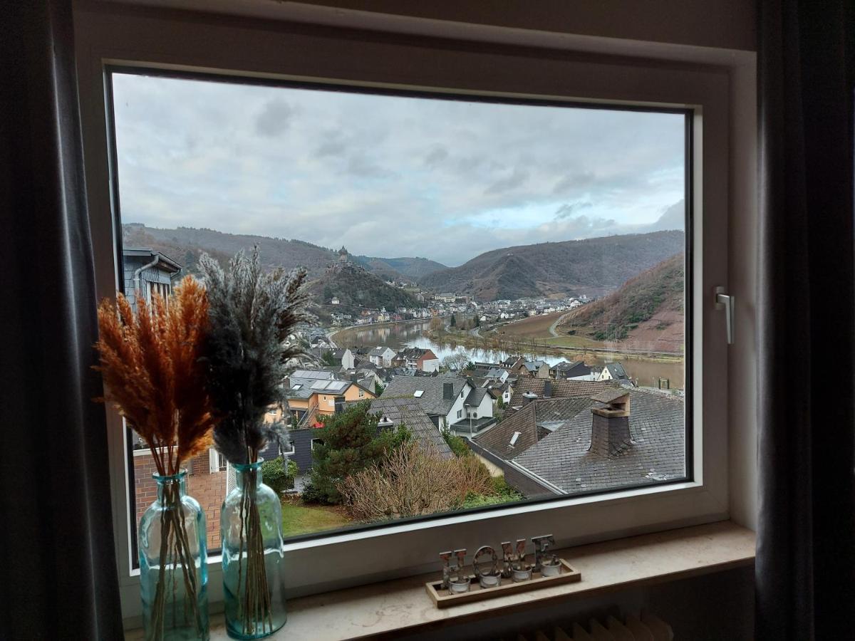 Ferienwohnung Meyver Cochem Esterno foto