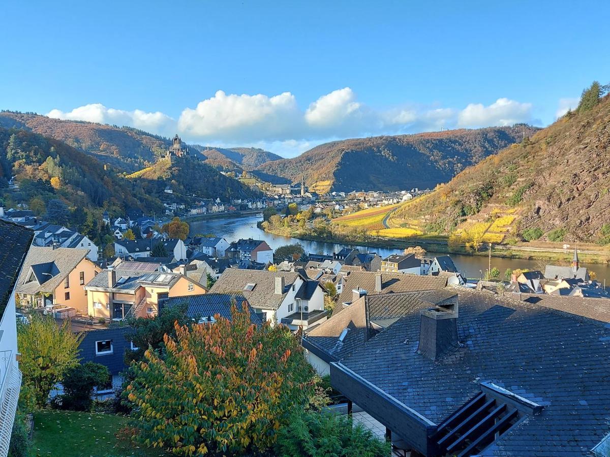 Ferienwohnung Meyver Cochem Esterno foto
