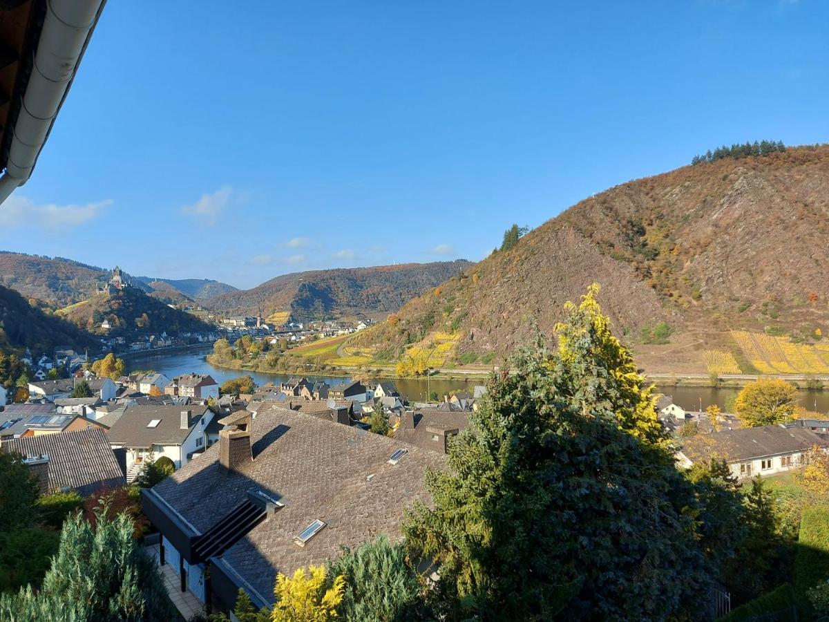 Ferienwohnung Meyver Cochem Esterno foto