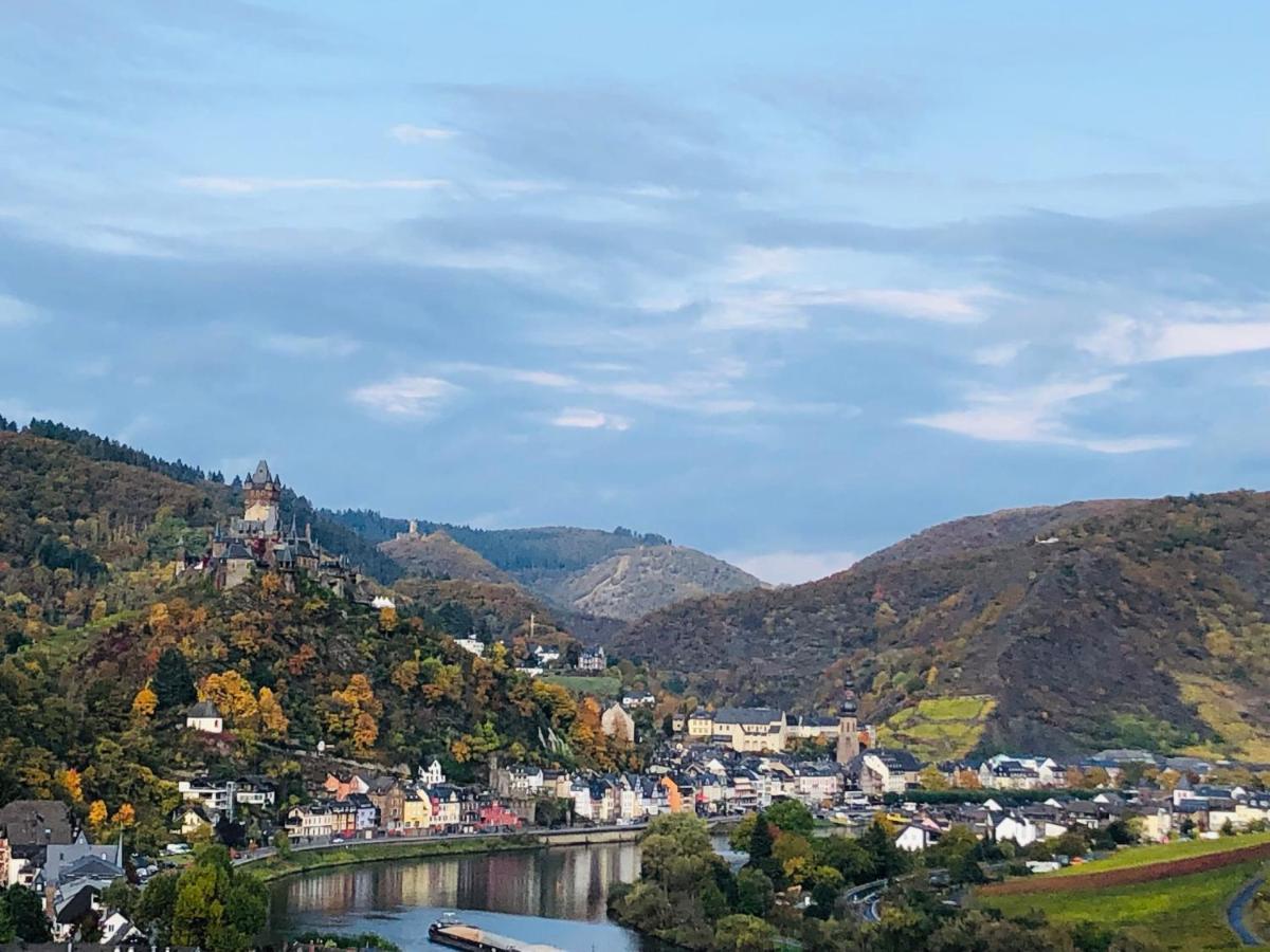 Ferienwohnung Meyver Cochem Esterno foto