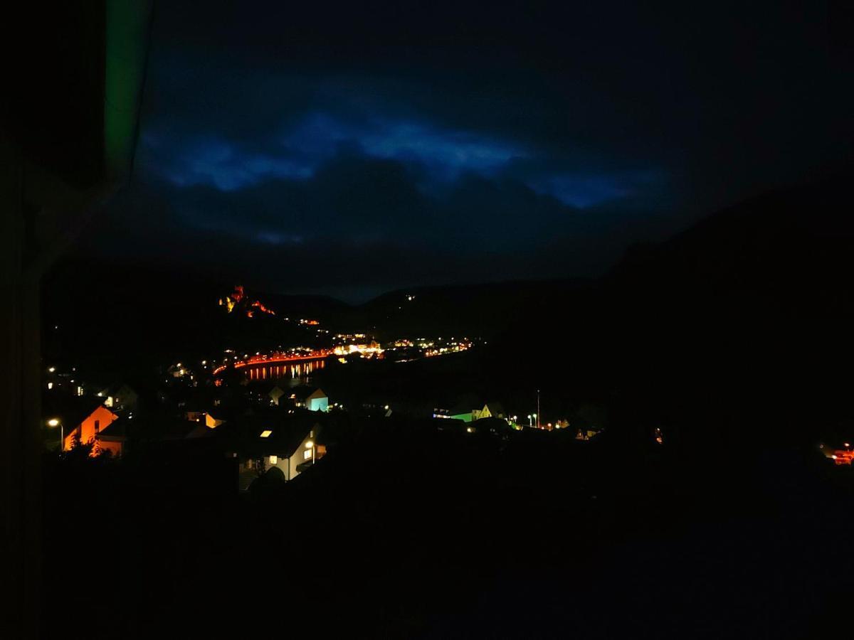 Ferienwohnung Meyver Cochem Esterno foto