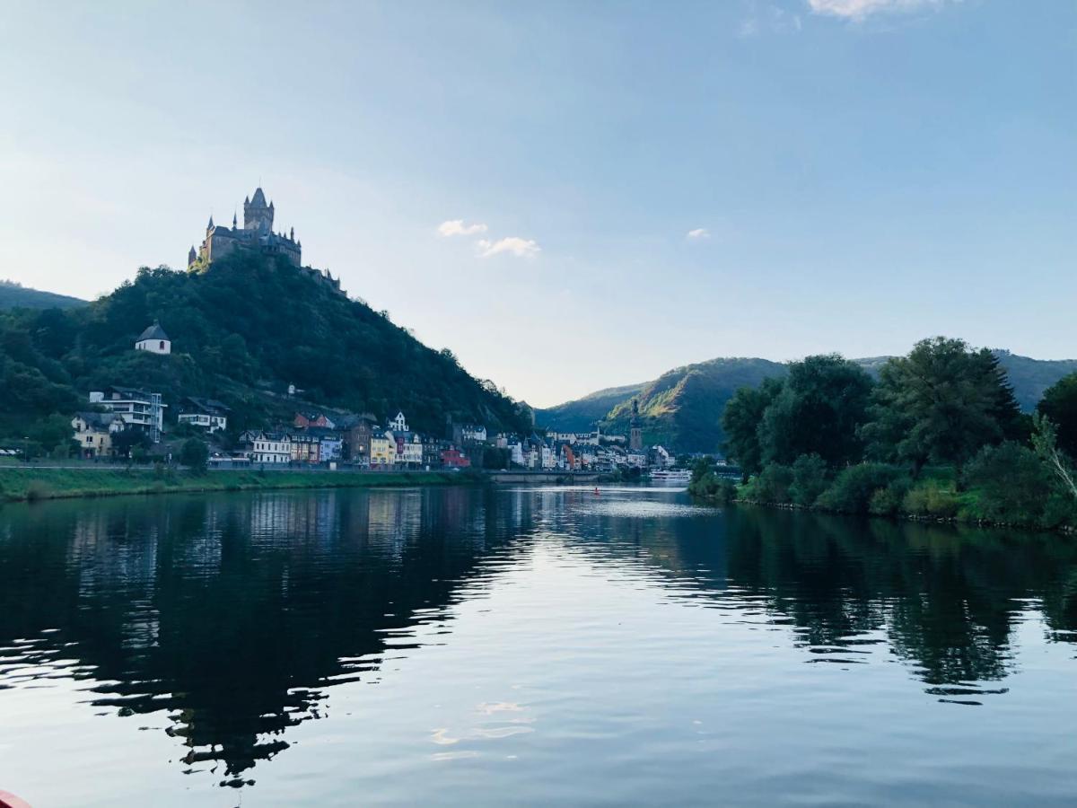Ferienwohnung Meyver Cochem Esterno foto