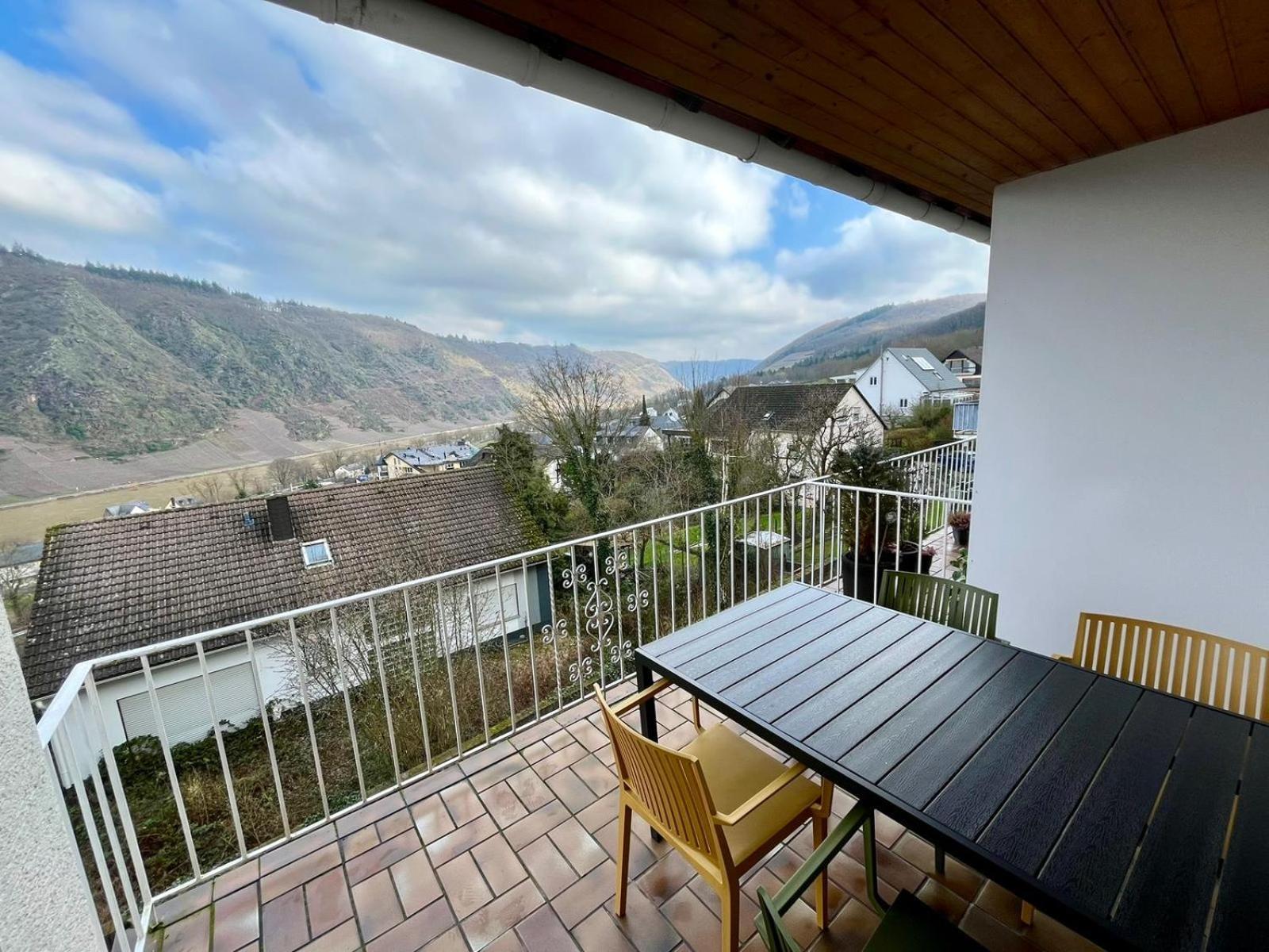 Ferienwohnung Meyver Cochem Esterno foto