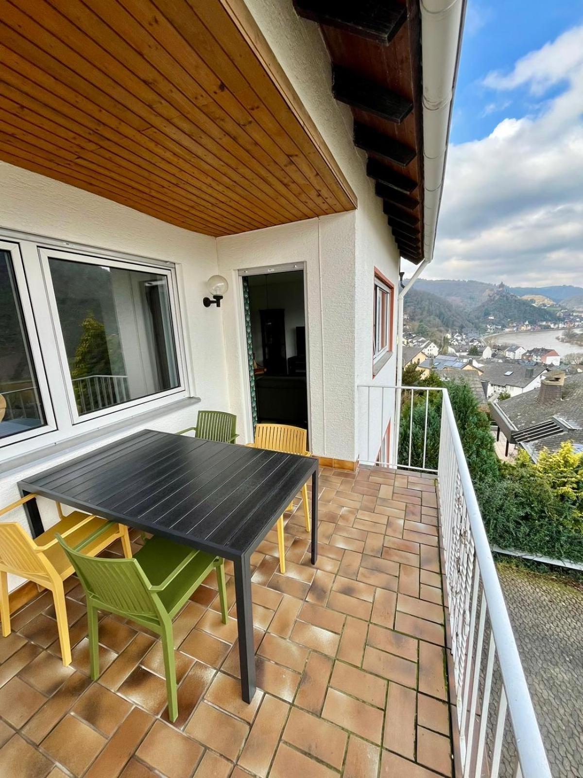 Ferienwohnung Meyver Cochem Esterno foto